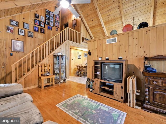 107 BLUE MOUNTAIN RD, Schuylkill Haven, PA 17972