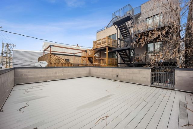 940 N Wolcott Avenue 1, Chicago, IL 60622