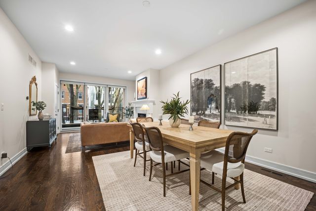 940 N Wolcott Avenue 1, Chicago, IL 60622