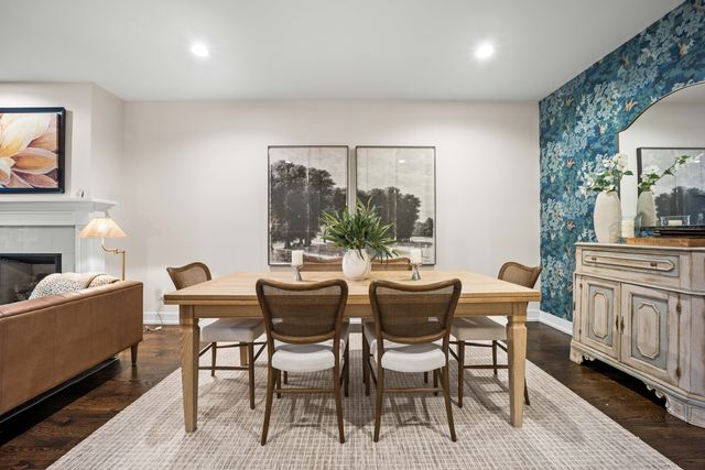 940 N Wolcott Avenue 1, Chicago, IL 60622