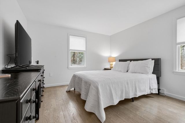 25 King St, Norfolk, MA 02056