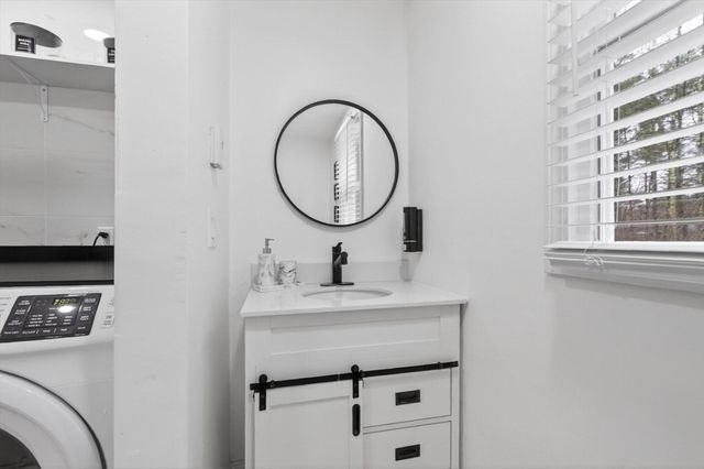 25 King St, Norfolk, MA 02056