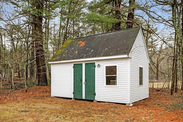 25 King St, Norfolk, MA 02056