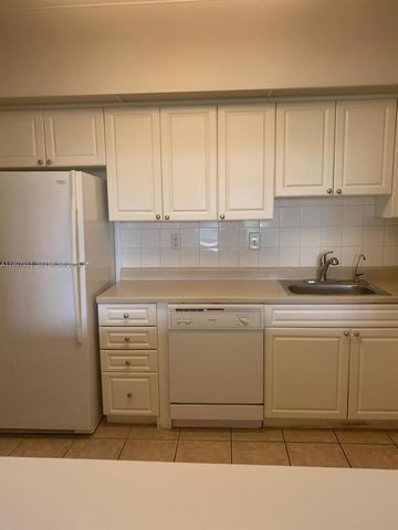 19380 Collins Avenue 319, Sunny Isles Beach, FL 33160