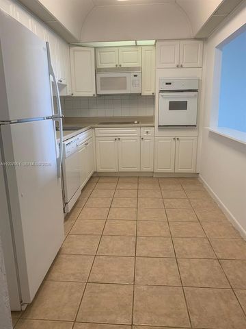 19380 Collins Avenue 319, Sunny Isles Beach, FL 33160