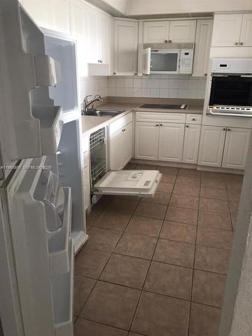 19380 Collins Avenue 319, Sunny Isles Beach, FL 33160