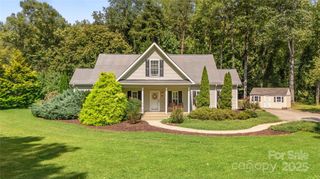 19 Lynnbrook Way, Columbus, NC 28722