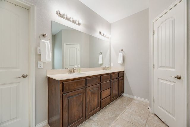 1104 Hondo Lane, Forney, TX 75126