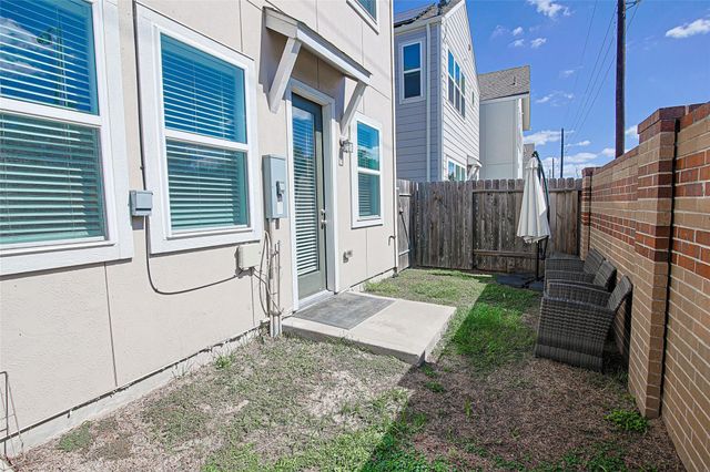 10005 Brickhouse Drive, Houston, TX 77080