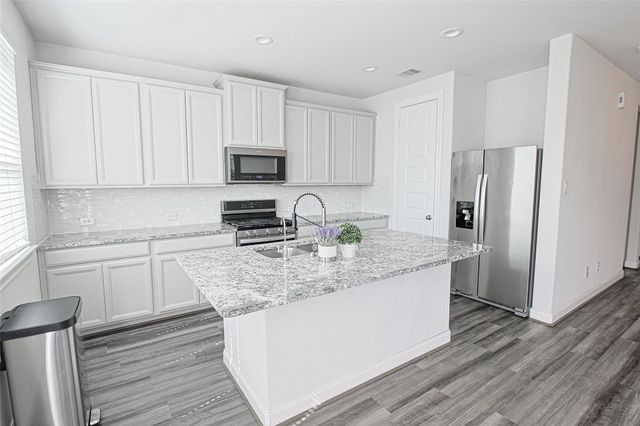 10005 Brickhouse Drive, Houston, TX 77080