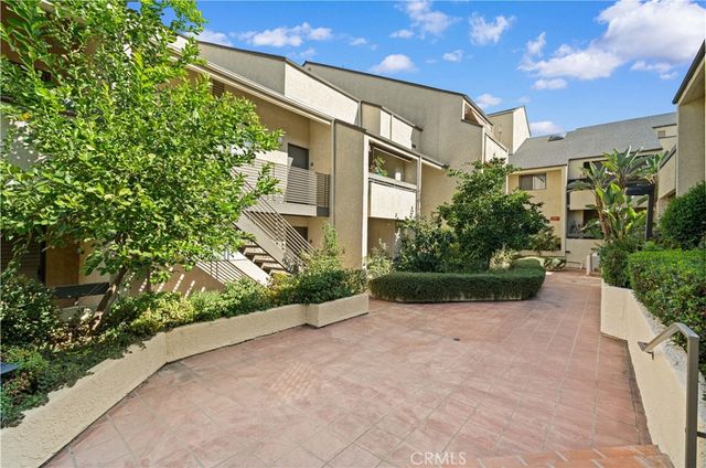 64 N Mar Vista Avenue 103, Pasadena, CA 91106
