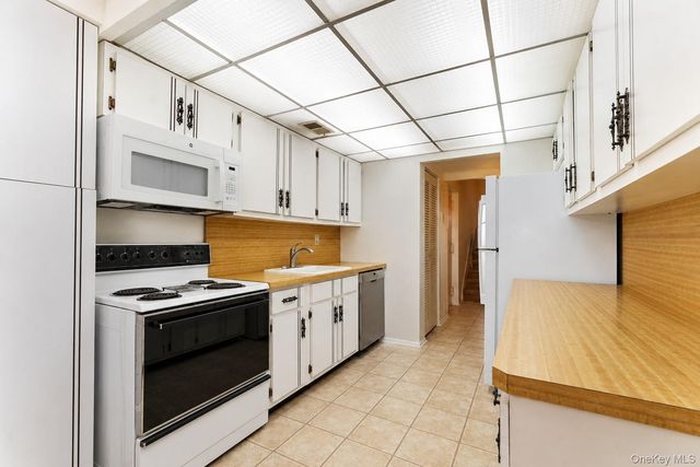 10 Windham Loop 1B, Staten Island, NY 10314