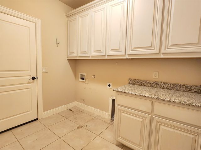 9413 Lake Fork Trail, Denton, TX 76226