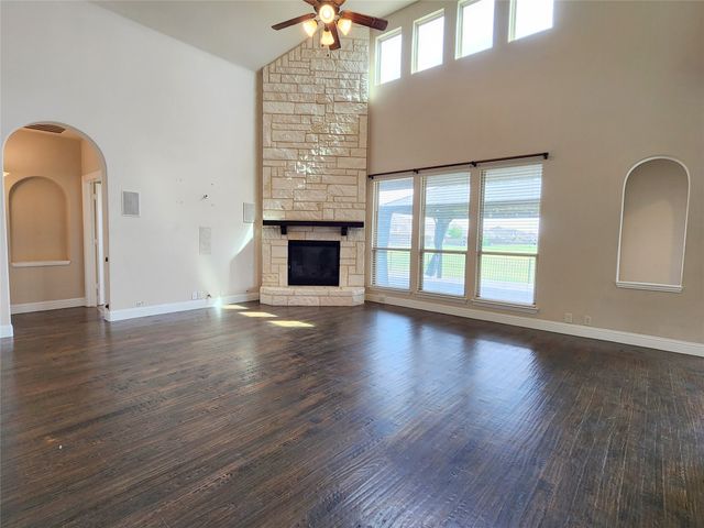 9413 Lake Fork Trail, Denton, TX 76226