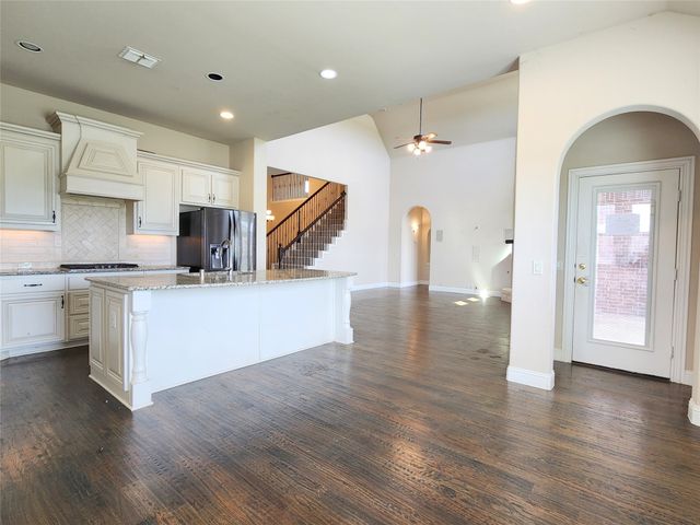 9413 Lake Fork Trail, Denton, TX 76226
