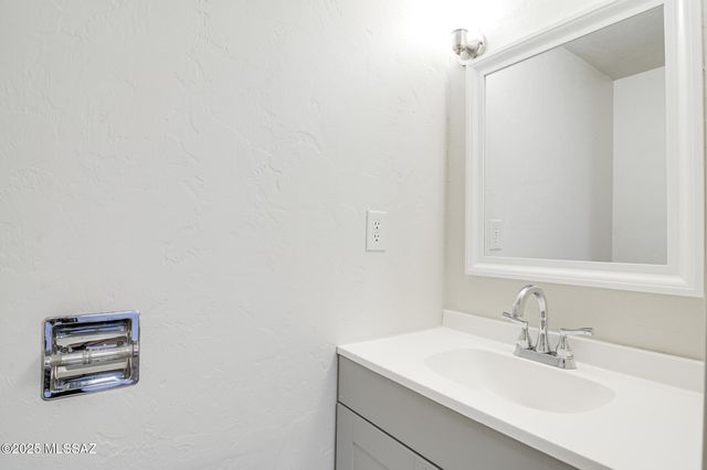 191 W Cedro Drive, Green Valley, AZ 85614