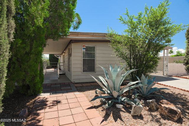 191 W Cedro Drive, Green Valley, AZ 85614