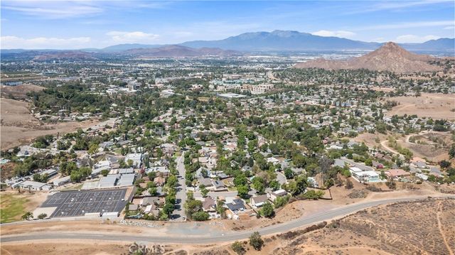 160 Masters, Riverside, CA 92507