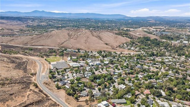 160 Masters, Riverside, CA 92507