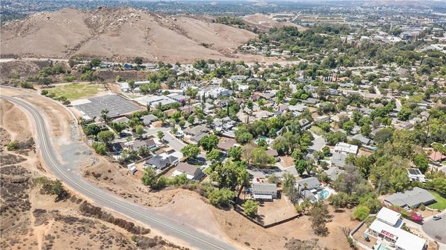 160 Masters, Riverside, CA 92507