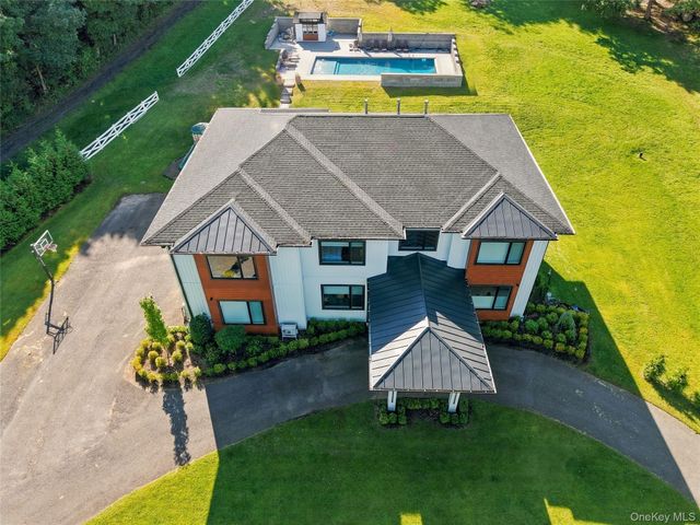 131 spook rock Road, Suffern, NY 10901