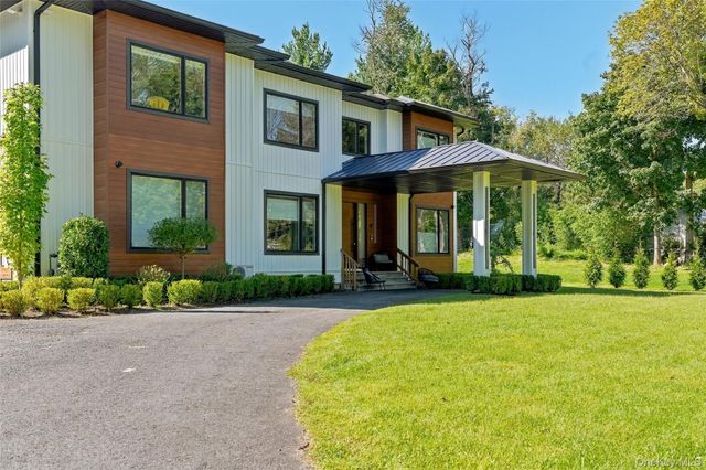131 spook rock Road, Suffern, NY 10901