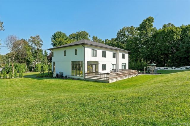 131 spook rock Road, Suffern, NY 10901