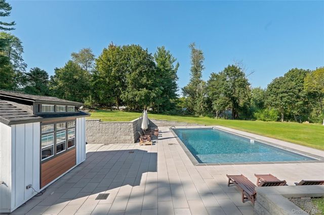 131 spook rock Road, Suffern, NY 10901