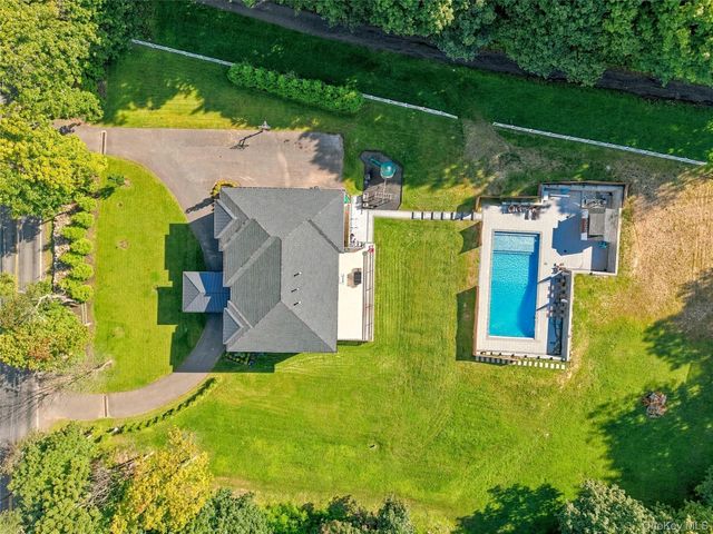 131 spook rock Road, Suffern, NY 10901