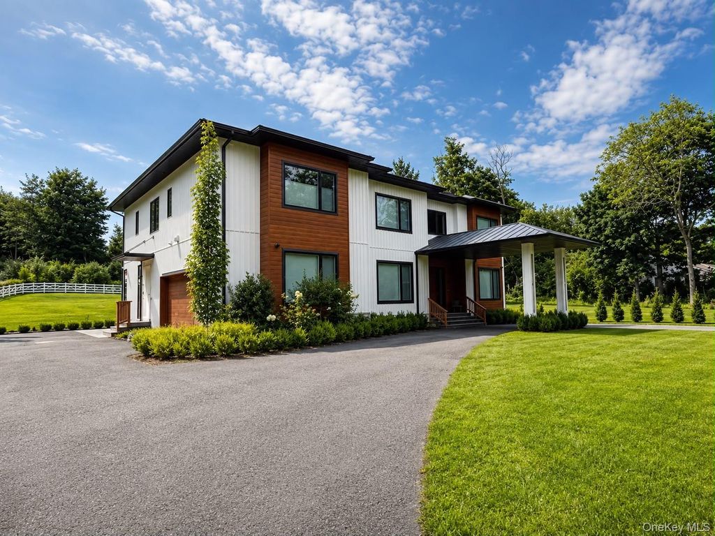 131 spook rock Road, Suffern, NY 10901 — exterior