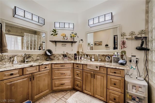 3525 Auburn Shadow Street, Las Vegas, NV 89129