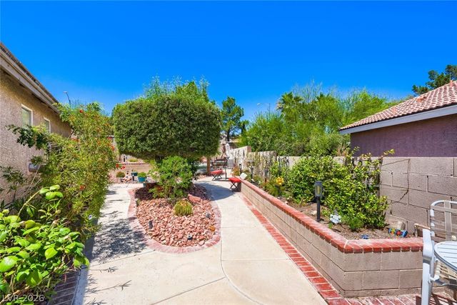 3525 Auburn Shadow Street, Las Vegas, NV 89129