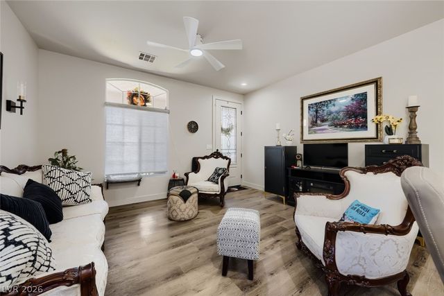 3525 Auburn Shadow Street, Las Vegas, NV 89129