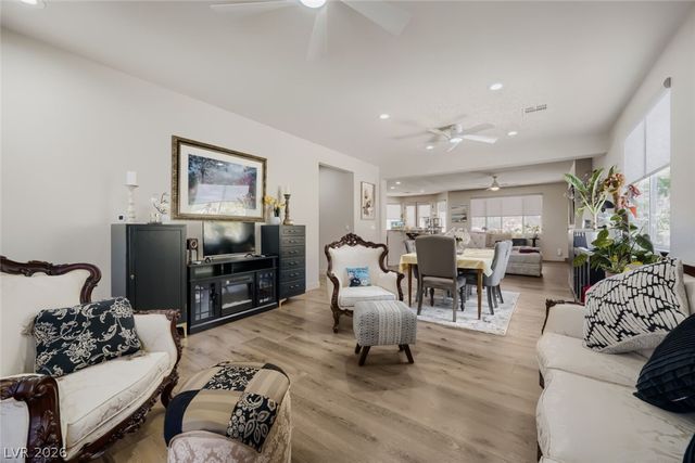 3525 Auburn Shadow Street, Las Vegas, NV 89129