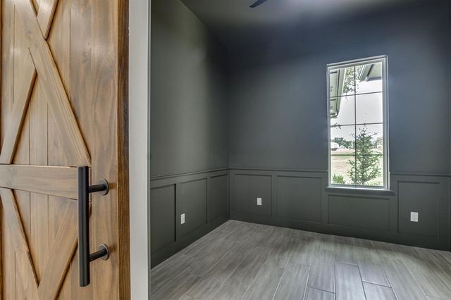 3024 Road Runner Court, Guthrie, OK 73044