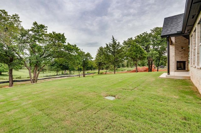 3024 Road Runner Court, Guthrie, OK 73044