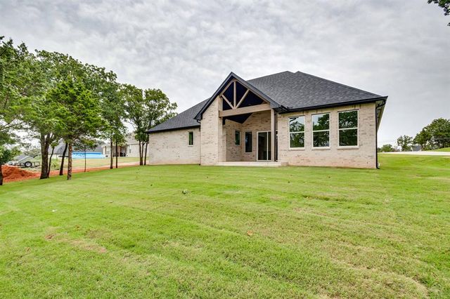 3024 Road Runner Court, Guthrie, OK 73044