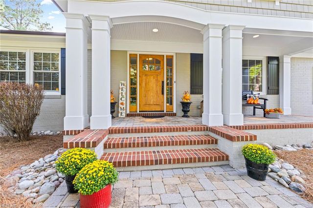 1517 Alanton DR, Virginia Beach, VA 23454