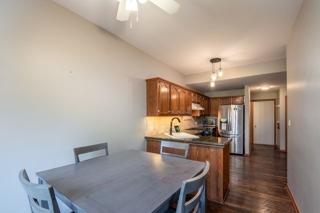 6903 Lexington Court 6903, Tinley Park, IL 60477