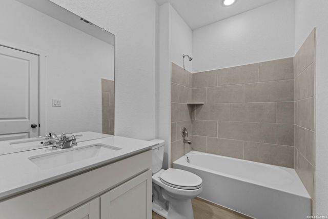 4999 Mission Tejas Road, Marion, TX 78124