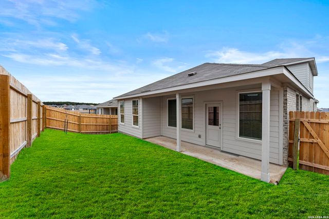 4999 Mission Tejas Road, Marion, TX 78124