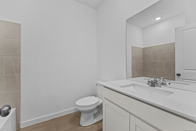 4999 Mission Tejas Road, Marion, TX 78124