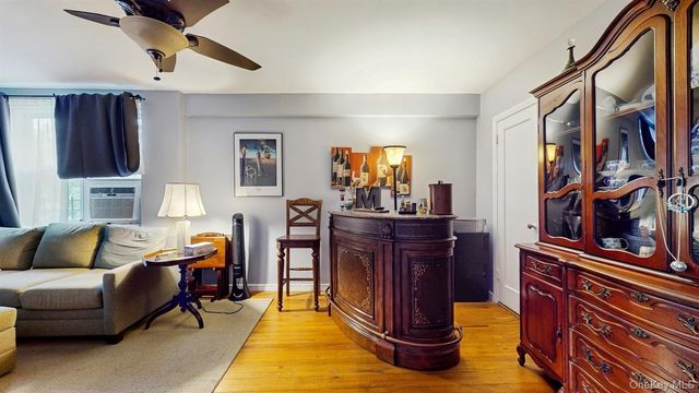 755 Bronx River Road 6C, Bronxville, NY 10708