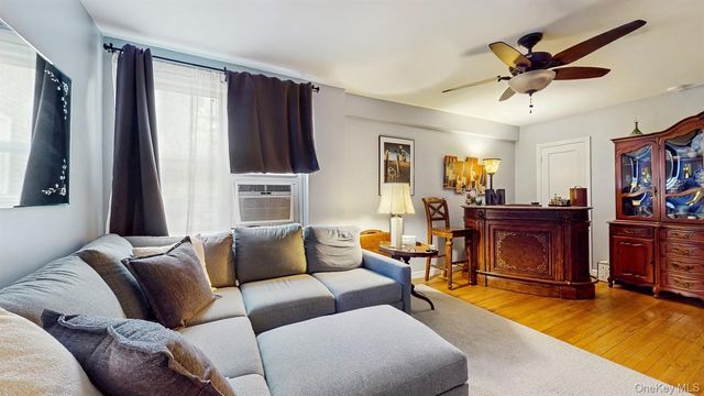 755 Bronx River Road 6C, Bronxville, NY 10708