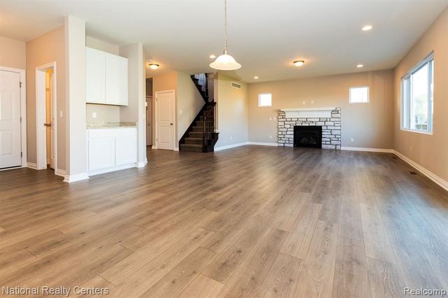 5583 Morgan Lake Drive, Clarkston, MI 48348