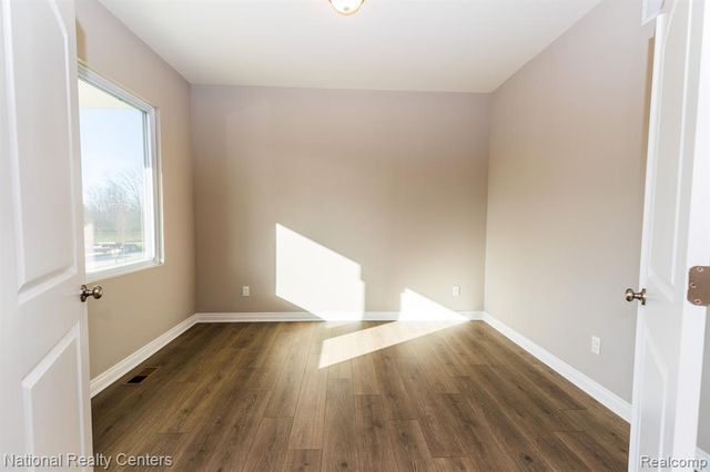 5583 Morgan Lake Drive, Clarkston, MI 48348