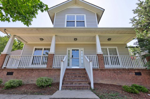 606 Excalibur Ct, Smyrna, TN 37167