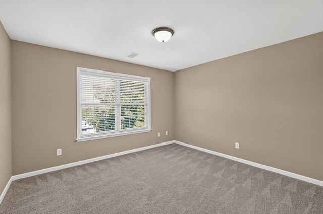 606 Excalibur Ct, Smyrna, TN 37167