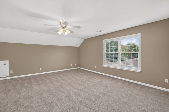 606 Excalibur Ct, Smyrna, TN 37167