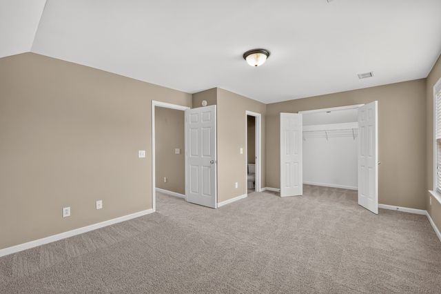 606 Excalibur Ct, Smyrna, TN 37167